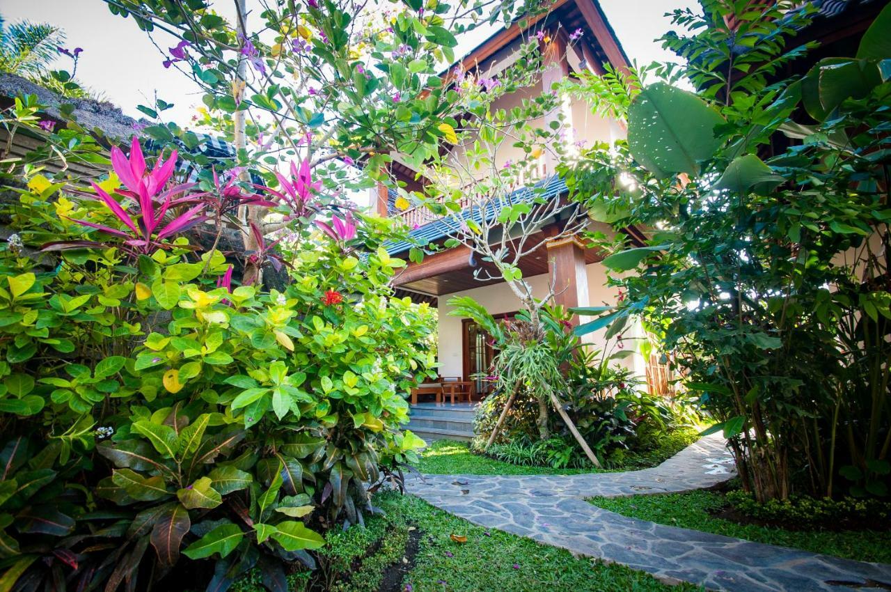 Flamboyant Villa Ubud Extérieur photo